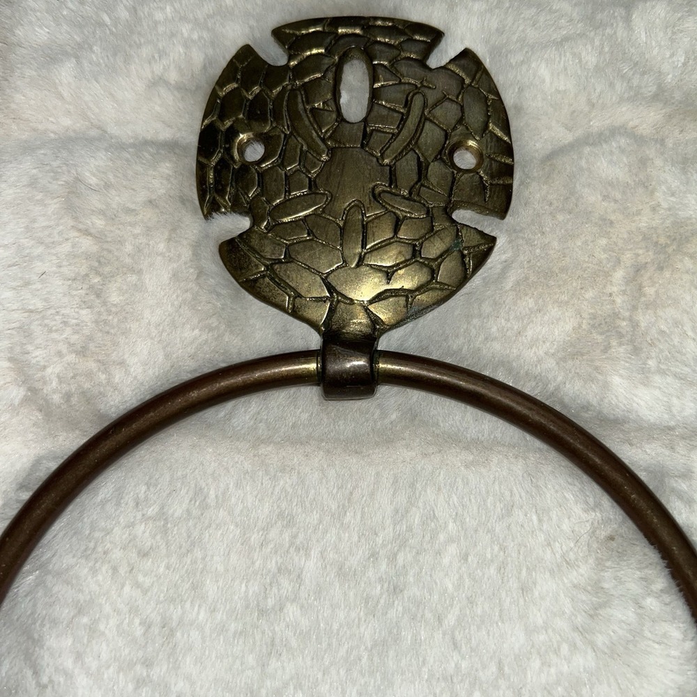 Vintage Brass Shell Sand Dollar Towel Ring 80s 90s Beach Bathroom - Picture 2 of 5